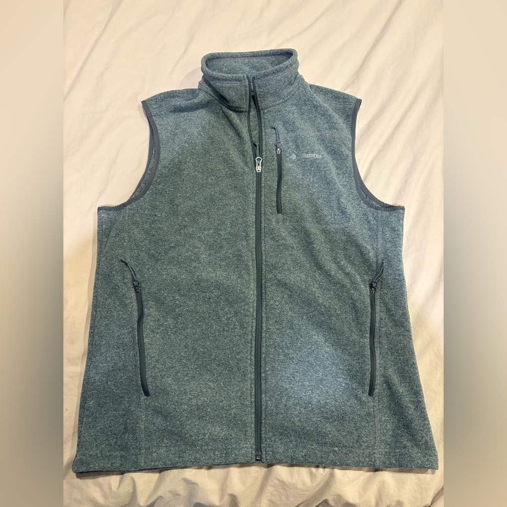 Columbia fleece vest